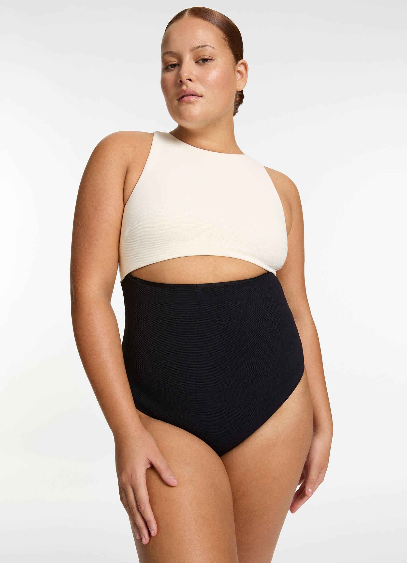ワンピース joieve Rib creamy onepiece Versa Rib Cut Out High Neck One Piece - Black/Cream – JETS US